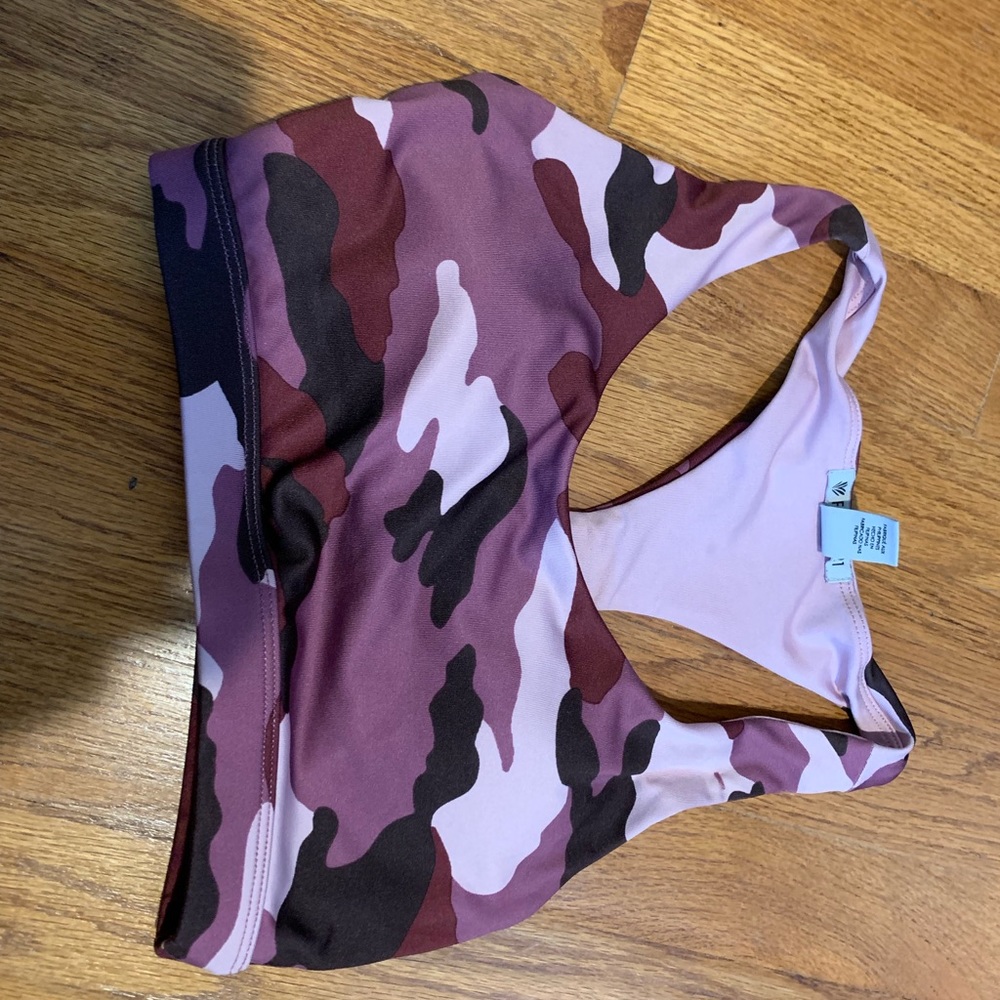 sports bra